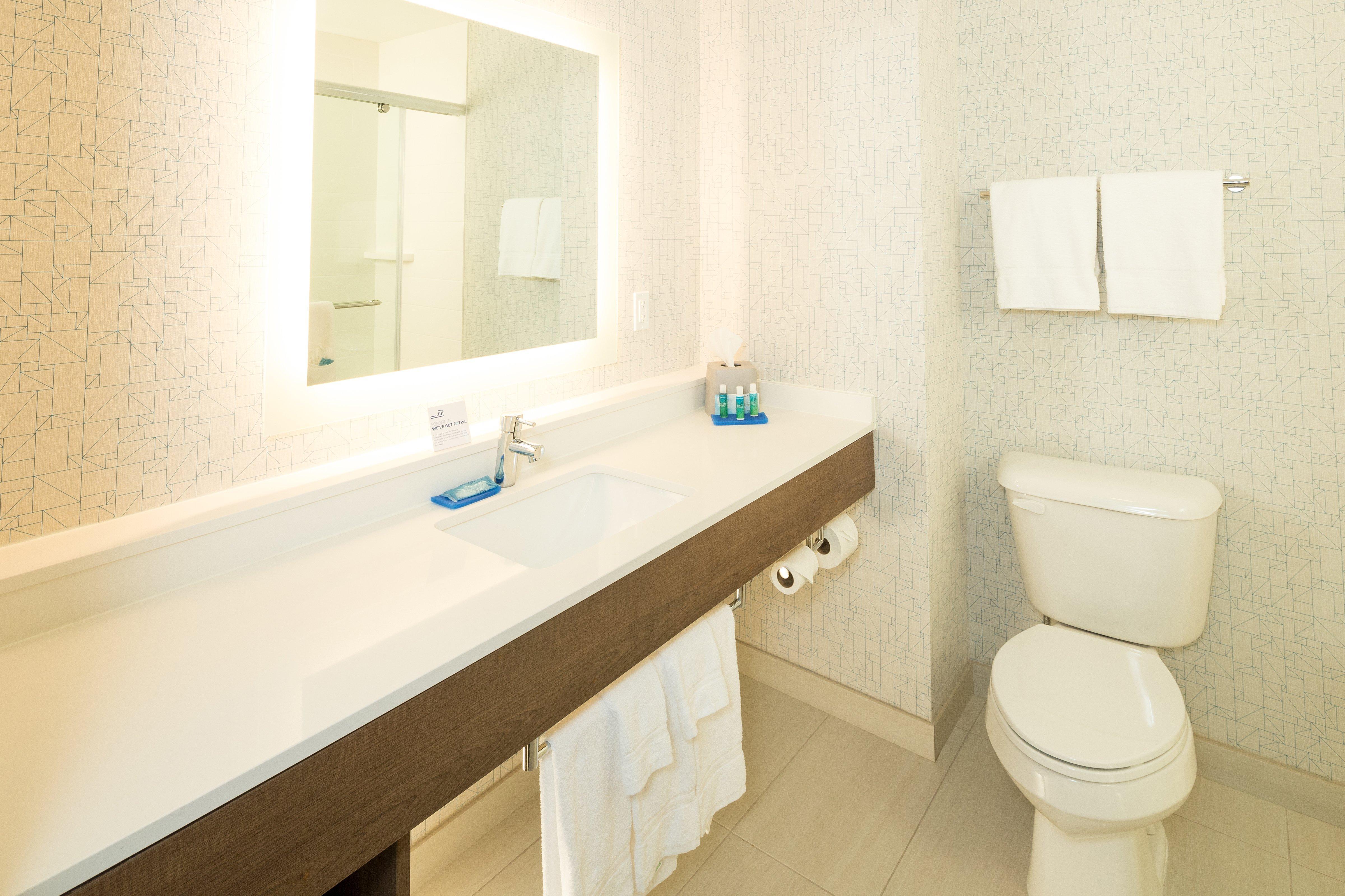 Holiday Inn Express Hotel & Suites Bay City By Ihg Buitenkant foto