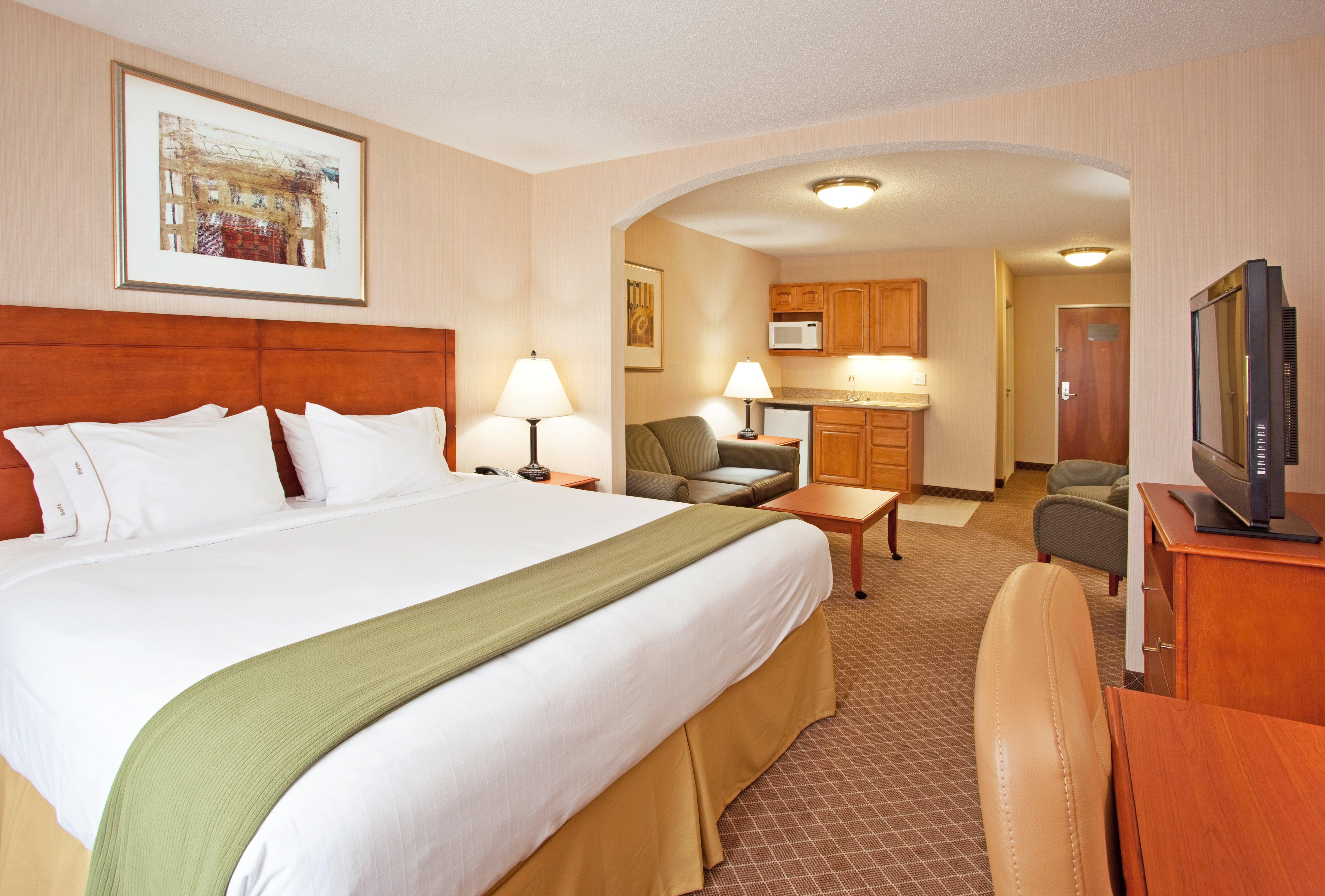 Holiday Inn Express Hotel & Suites Bay City By Ihg Buitenkant foto