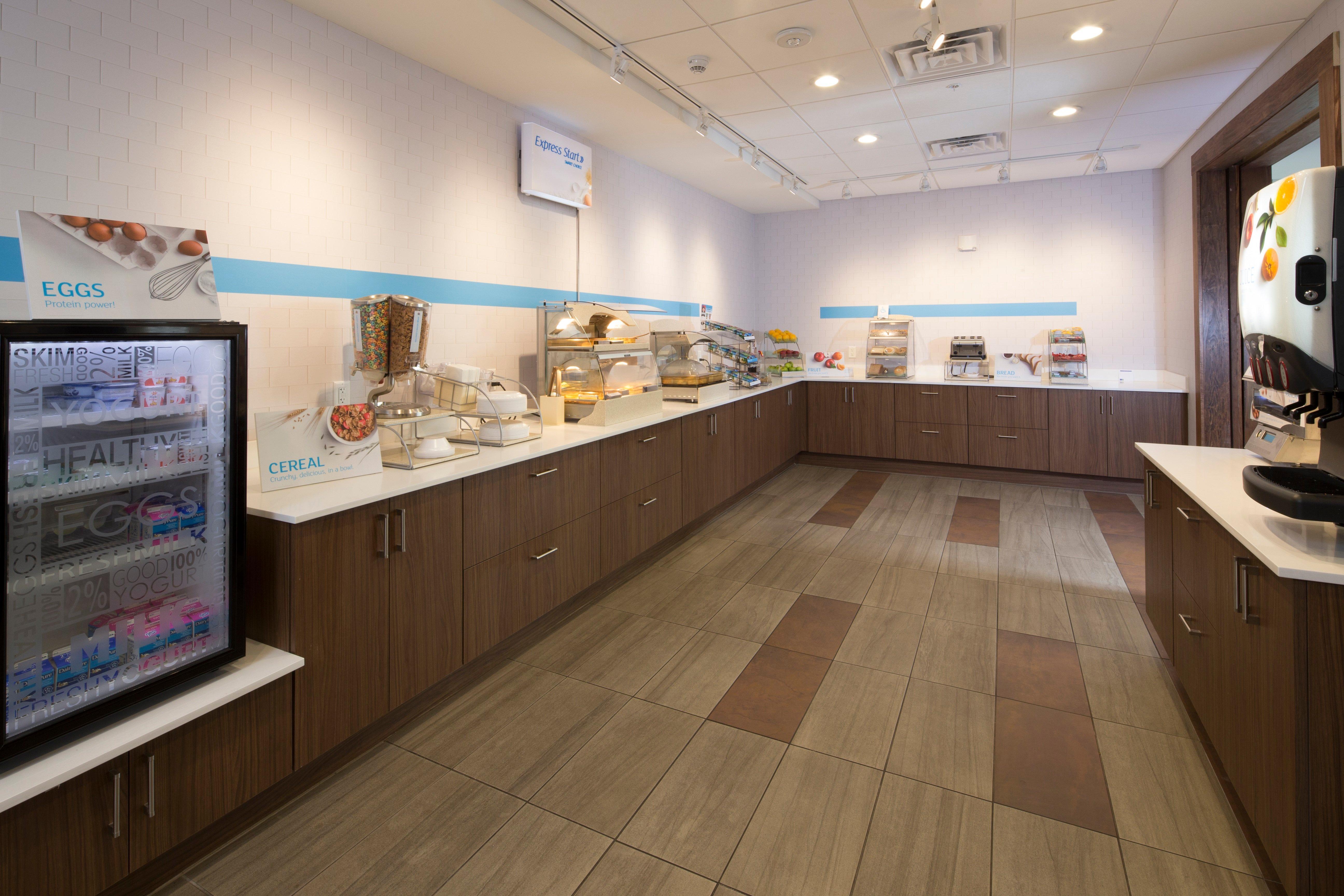 Holiday Inn Express Hotel & Suites Bay City By Ihg Buitenkant foto