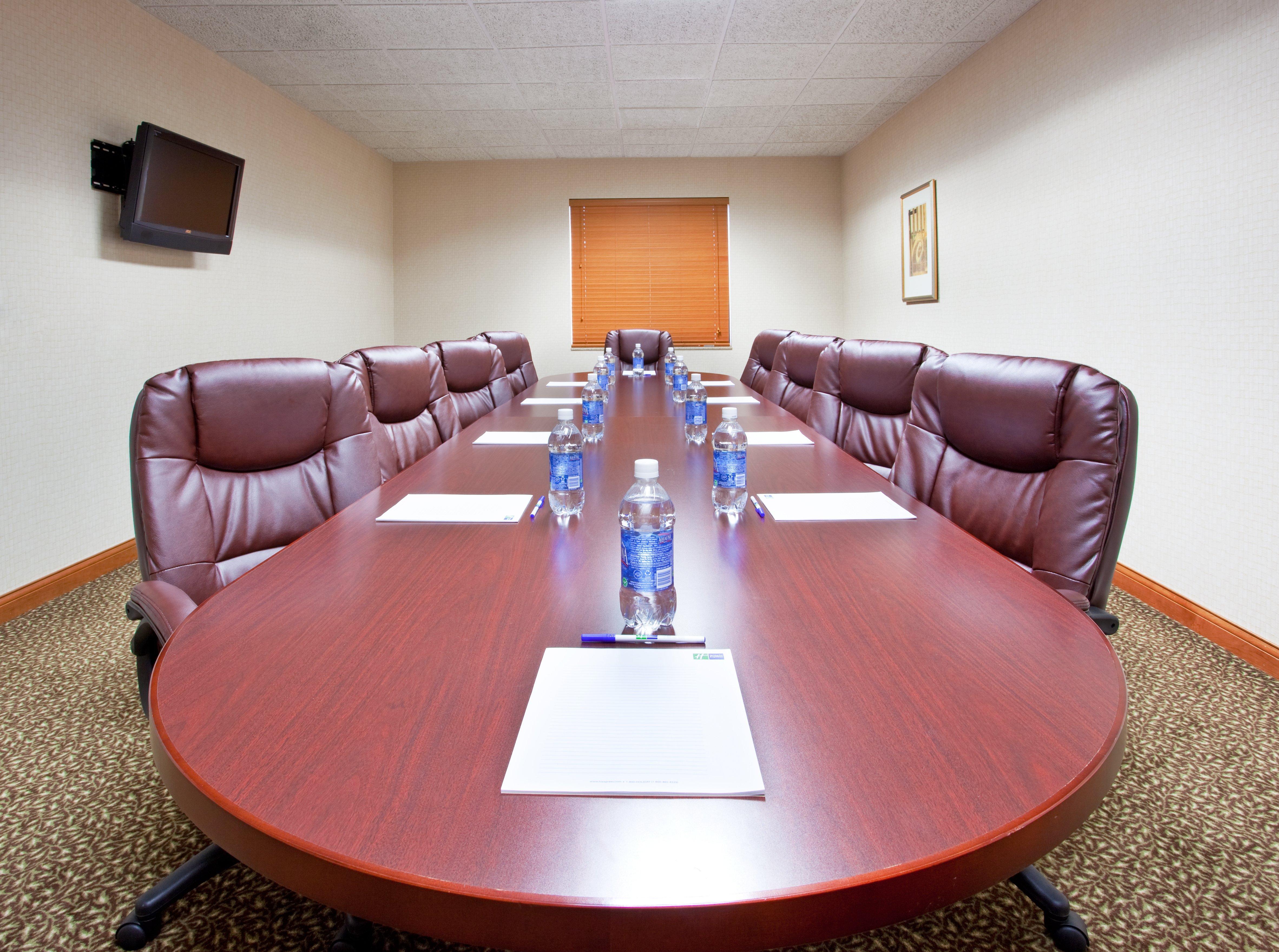 Holiday Inn Express Hotel & Suites Bay City By Ihg Buitenkant foto