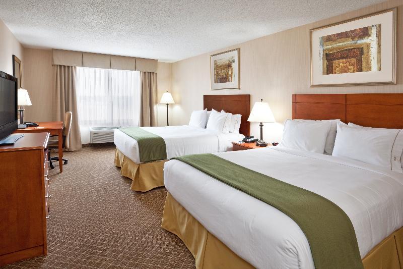 Holiday Inn Express Hotel & Suites Bay City By Ihg Buitenkant foto
